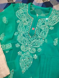 chikankari kurti set