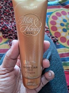 Oriflame Honey And Sugar Scrub
