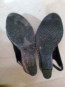 Checkered Black Heel Wedges Sandal