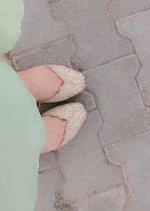 Elegant Gold Embroidered Juttis