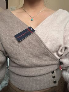 cute v wool top