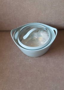 Unused Asian Flamingo Insulated Casserol