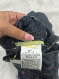 cool y2k mini skirt