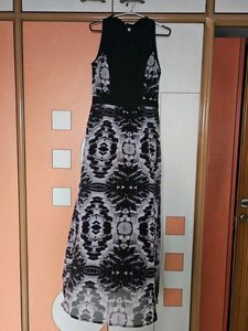 Stylish Black & White Maxi Dress