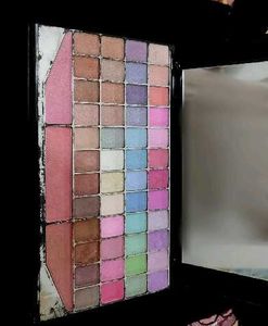 Multi-Color Eyeshadow &amp; Blush Palette