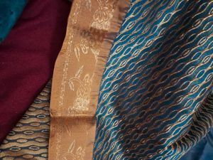 price drop vintage   50. years old silk teal