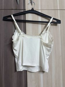 20 H&amp;M Lace Trimmed Detail Top
