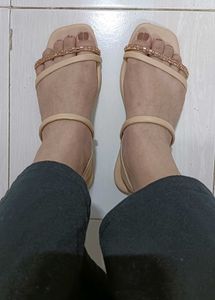 Zudio Beige Flat Sandals