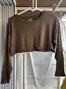 Cropped Long Sleeve Top