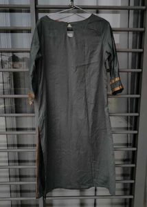 Embroidered Green Kurta