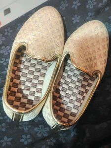 Kids Beige  Shiny Gold Patterned Party  Shoes