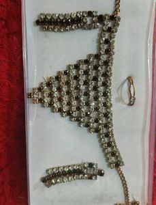 Stunning Rhinestone Necklace and Earring Set