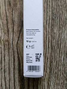 Minimalist L-Ascorbic Acid Lip Balm