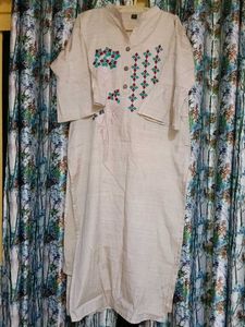 Elegant Beige Kurta with Geometric Embroidery