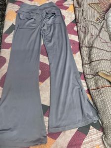 Grey Ruched gym pants