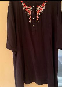 Black Floral Embroidered Kurti