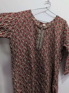 maroon short kurti