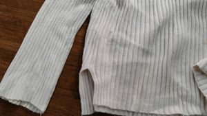 Cozy Ribbed Knit Sweater