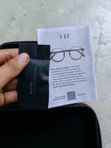YII × SWISS Premium Hard Shell Eyewear Case – Burg