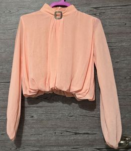 Chic Peach Long Sleeve Cropped Top