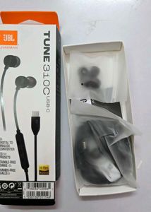 JBL Tune 310C USB-C Wired Earphones – Brand New