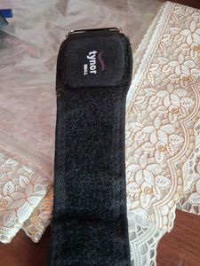 Adjustable Wrist Brace