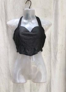 I. Chic Black Halter Neck Crop Top