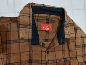 Men's Brown Plaid Button-Down Shirt