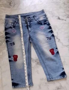 BRAND New blue denim Capri For Girls/Women