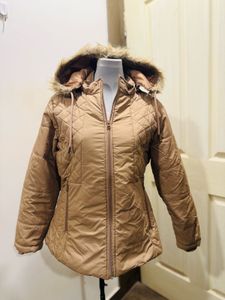 Price Drop🥰Hooded Puffer Jacket. One Time Used