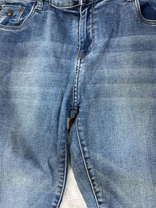 Classic Blue Denim capri Jeans