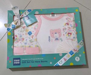 New Born Baby Gift Set