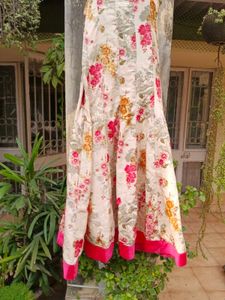 Elegant Pink Ethnic Gown With Floral Skirt/lehenga