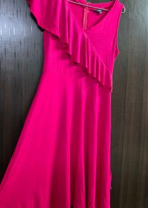 Chic Rani Pink Ruffled V-Neck Dress