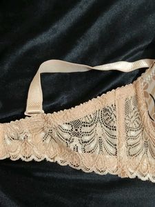 Floral Print Bra with Lace Trim