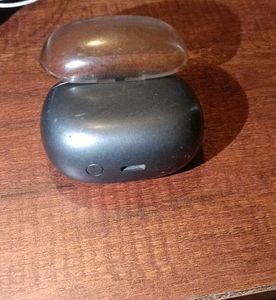Wireless Earbuds with Charging Case only 1 buds