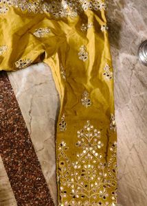 new Mustard kurta set 2 piece