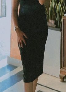 Elegant Black Sheath Dress