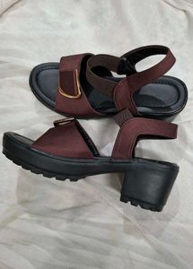 Chic Maroon Chunky Heel Sandals