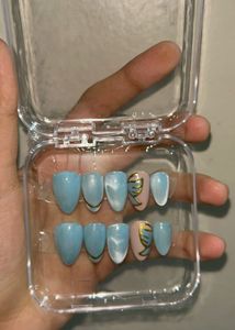 Pastel Blue Cat Eye Press-On Nails