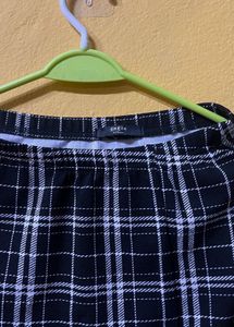 Plaid Mini Skirt with flared sleeves crop top