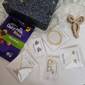 Luxe Gift Box 🎁 Hamper Fixed Price