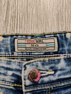 Sc9922 cool girls capri jeans waist 26 inches
