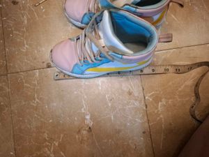 Chic Pastel Sneakers for girls 6 to 8years old