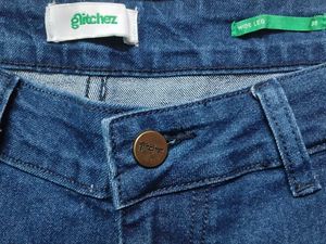 Blue denim barrel cargo jeans