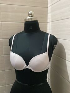 H&amp;M 34 b light pink  Padded Bra