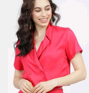 Stylish Pink Cropped Button-Up Top
