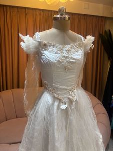 Elegant Bridal Lehenga with Tulle Skirt
