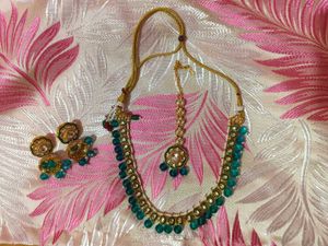 Stunning Teal Kundan Jewelry Set