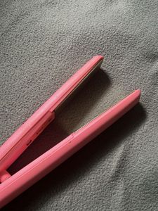 Pink Mini Hair Straightener